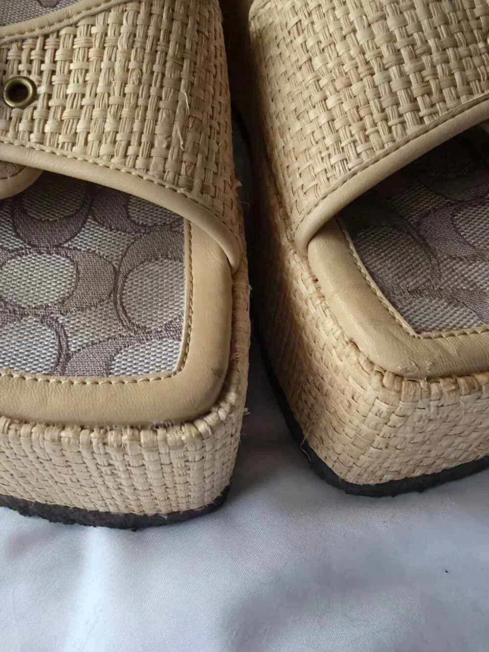 Coach size excellent